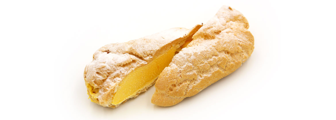 Sbrodolone Bignè lungo farcito con tenera crema chantilly al gusto zabaione.